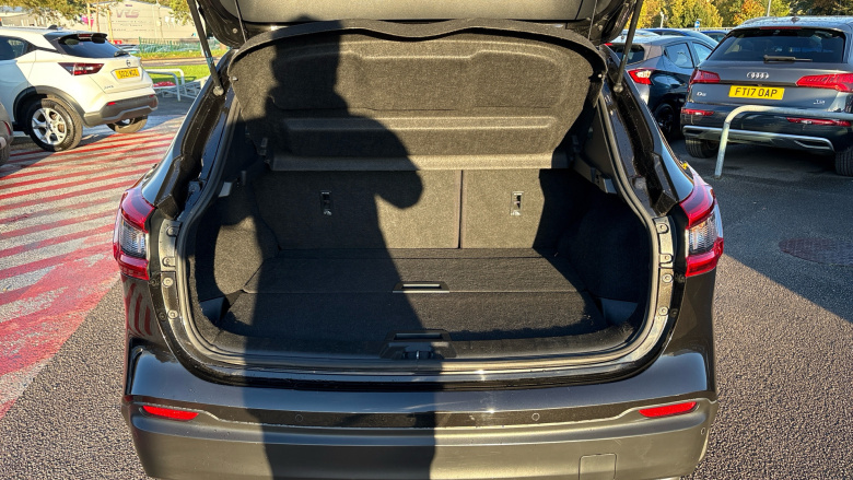 Nissan Qashqai 1.3 DiG-T 160 N-Connecta 5dr DCT Petrol Hatchback